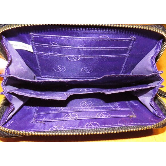 Adrienne Vittadini Black Zip Wallet Wristlet - Picture 3 of 6